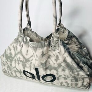 Alo Women’s Gray Tie-Dye Canvas Tote Bag 15” x 20” 100% Cotton